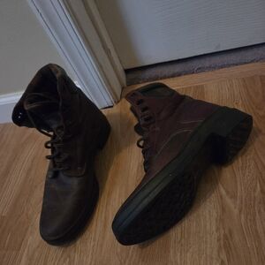 Ariat Women's Brown Leather Boots